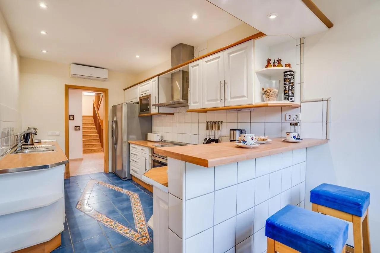 Villa Puerto Alcudia - Lago Aran Berna